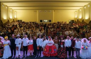 Mara Lezama inaugura, junto con Ana Paty Peralta, encuentro Cultural 2026 con más de 600 estudiantes en Cancún