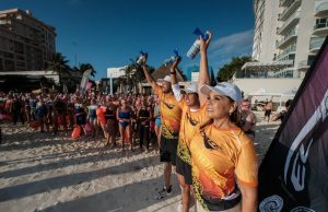 Mara Lezama da salida a “El Cruce” Cancún- Isla Mujeres, competencia de aguas abiertas de talla mundial